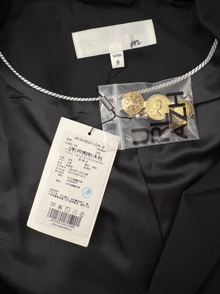 Urlazh Oversized Black Vest Sleeveless Blazer With Gold Buttons Women Medium Nwt — image 5 of 8